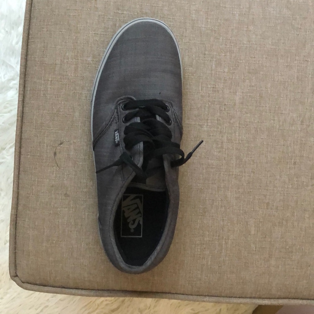 Vans - Picture 3 of 3